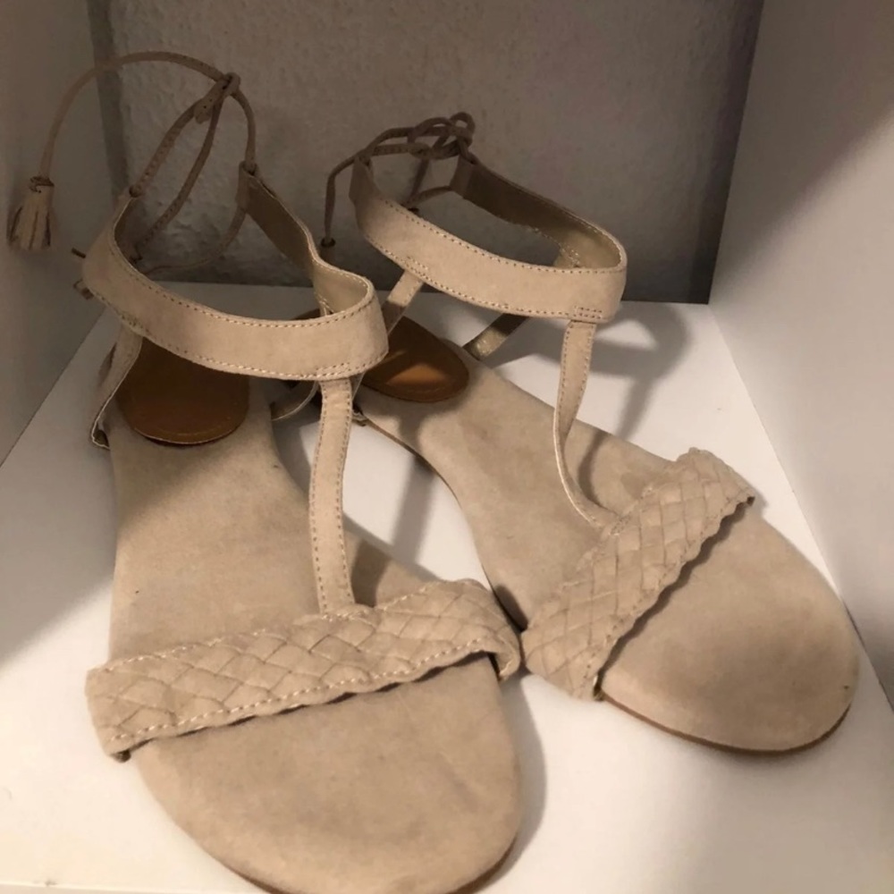 Old Navy Suede Sandle w ankle ties
